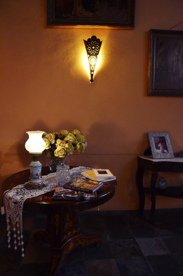 Ai Cartari Apartment Palermo Exterior photo